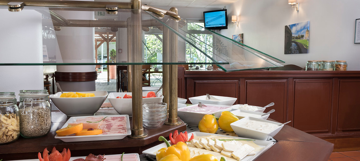 Sure Hotel by Best Western Mannheim City breakfast buffet