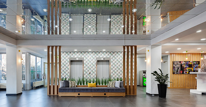 Holiday Inn Berlin City East Lobby