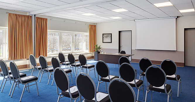 Holiday Inn Berlin City East meeting room